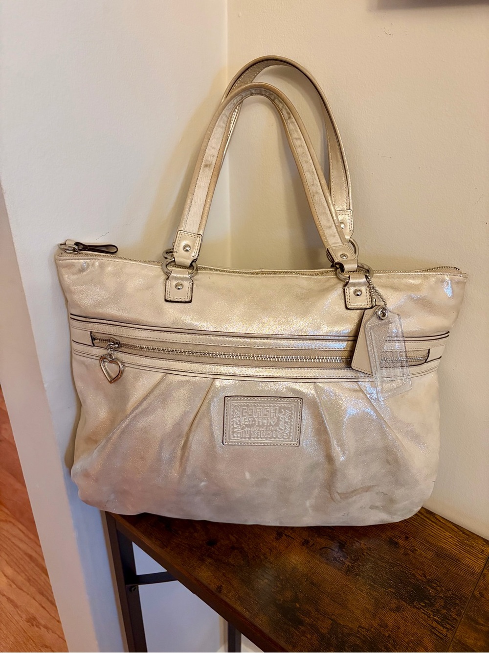 ✨ Authentic Y2K Rare Coach Poppy Metallic Champagne Rose Gold tote Heart charm ✨